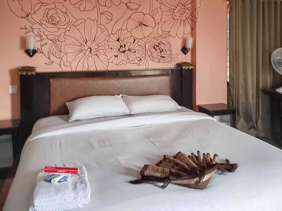 Hotel Ananda Syariah Redpartner Букиттинги Экстерьер фото